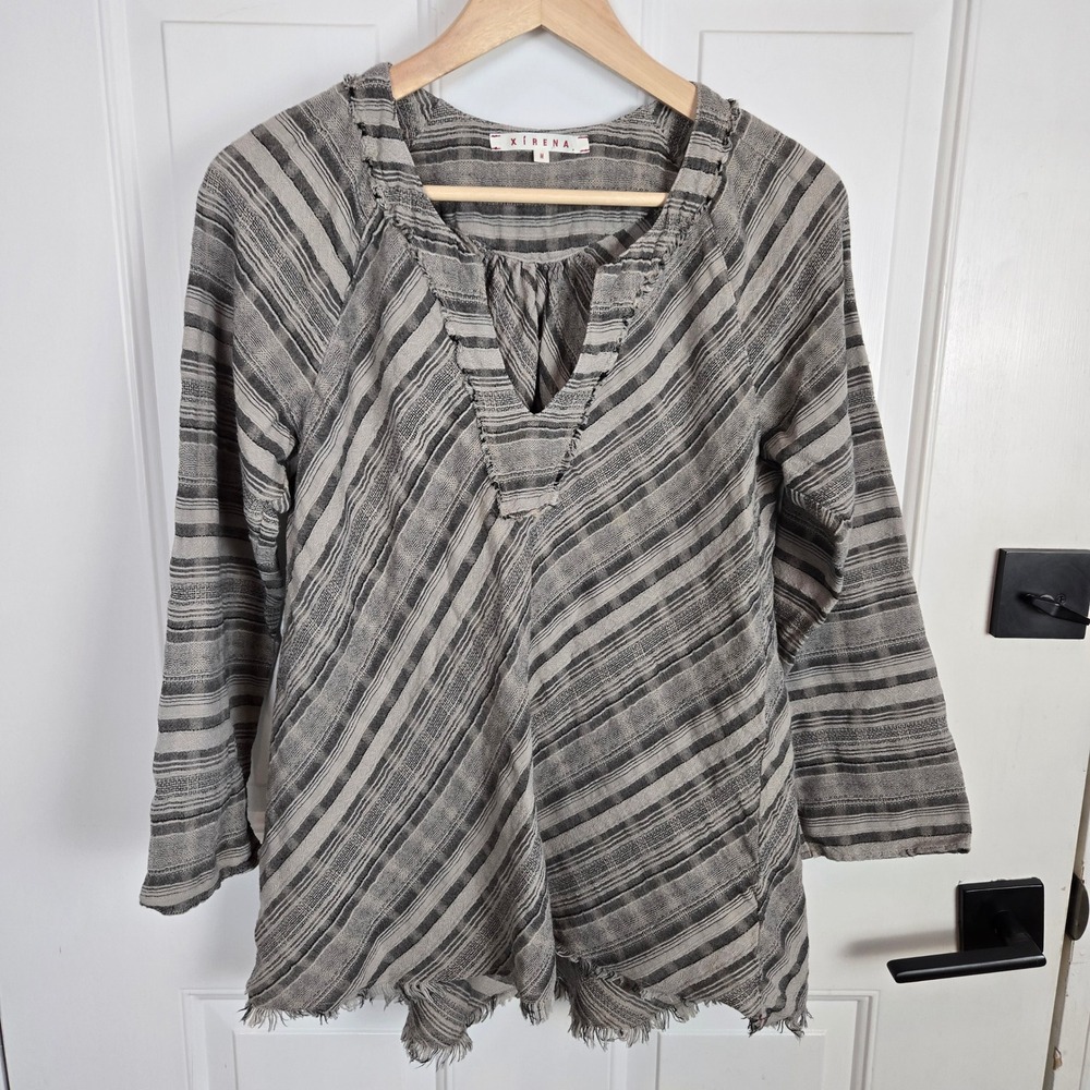 Xirena Tunic Top Medium Gray Plaid Long Sleeve Casual Boho Lagenlook Raw Hem